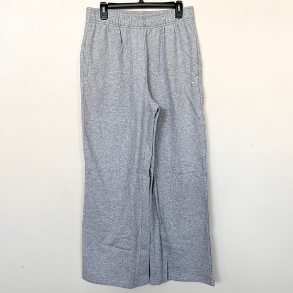 New FABLETICS Year Round Terry Wide Leg Pant Sweatpant Women’s SIZE L Grey - Picture 2 of 7